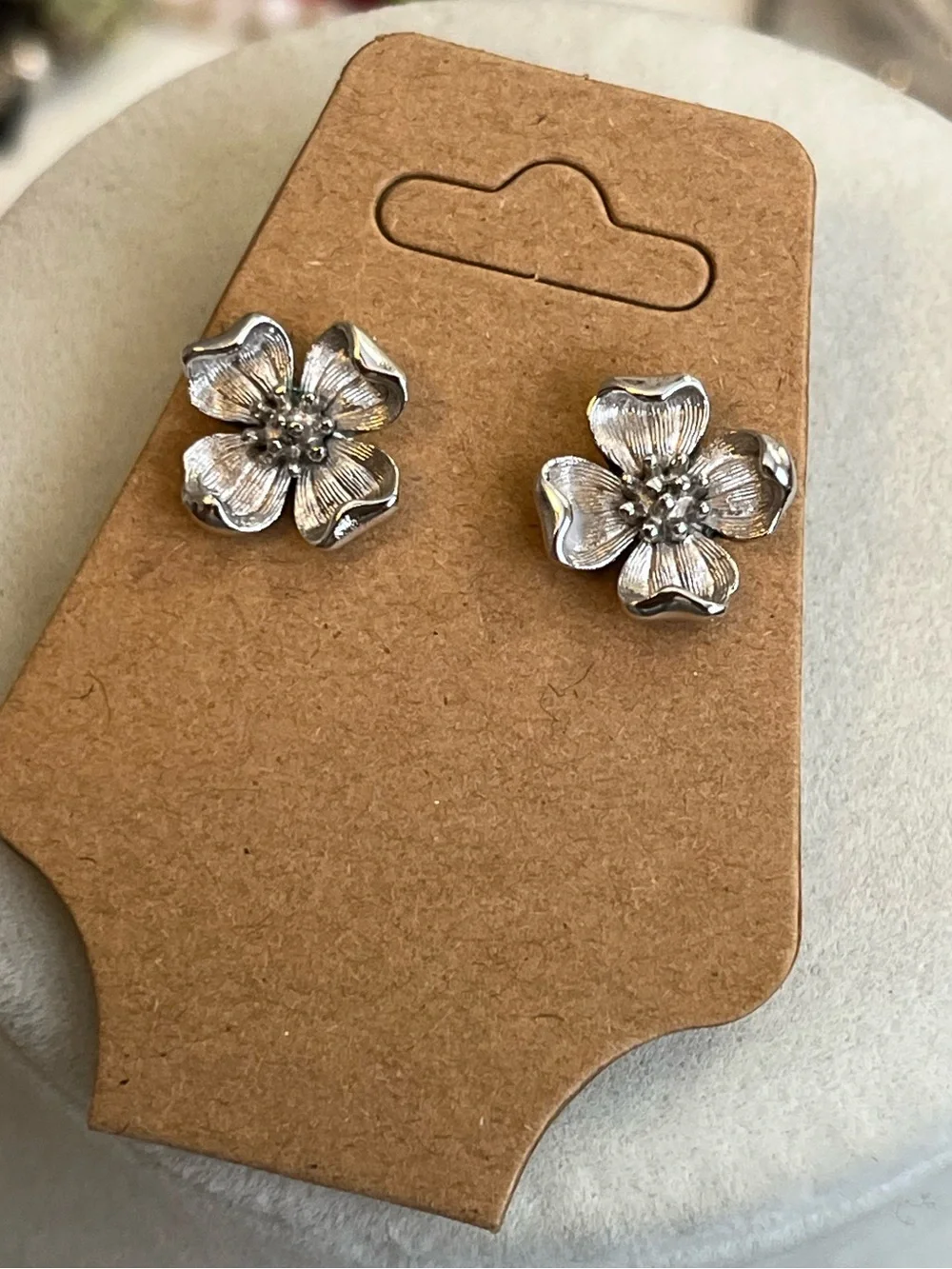 Vintage Signed Crown Trifari Silver Tone Dogwood Flower Stud Earrings